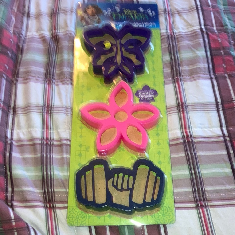 Disney,  Encanto 3 pk. Silicone Breakfast Molds,